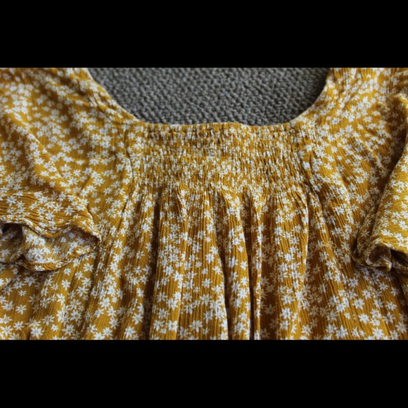 (8 for $20) 💛JODIFL Sweetheart Blouse - Picture 7 of 8